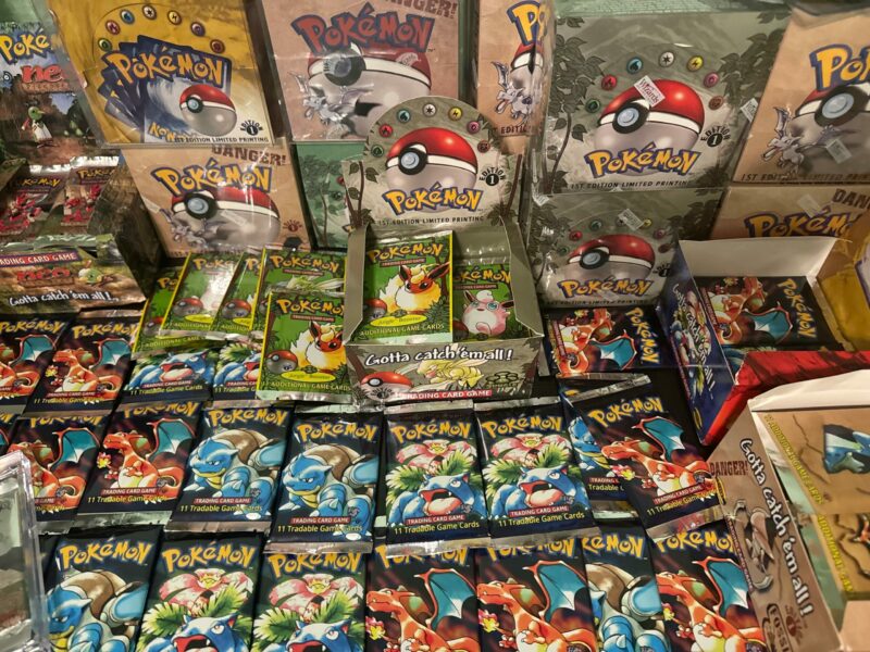 Vintage Pokemon Booster Packs (Jungle ,Fossil, Neo Discovery)